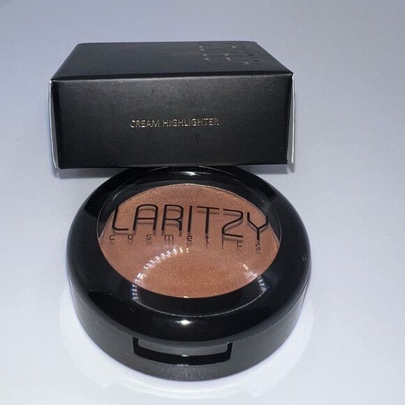 LARTIZY CREAM HIGHLIGHTER VIRUTE - FULL SIZE - Picture 2 of 7